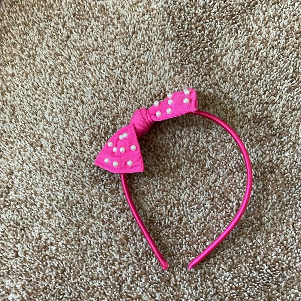 3 Headbands and 2 bows